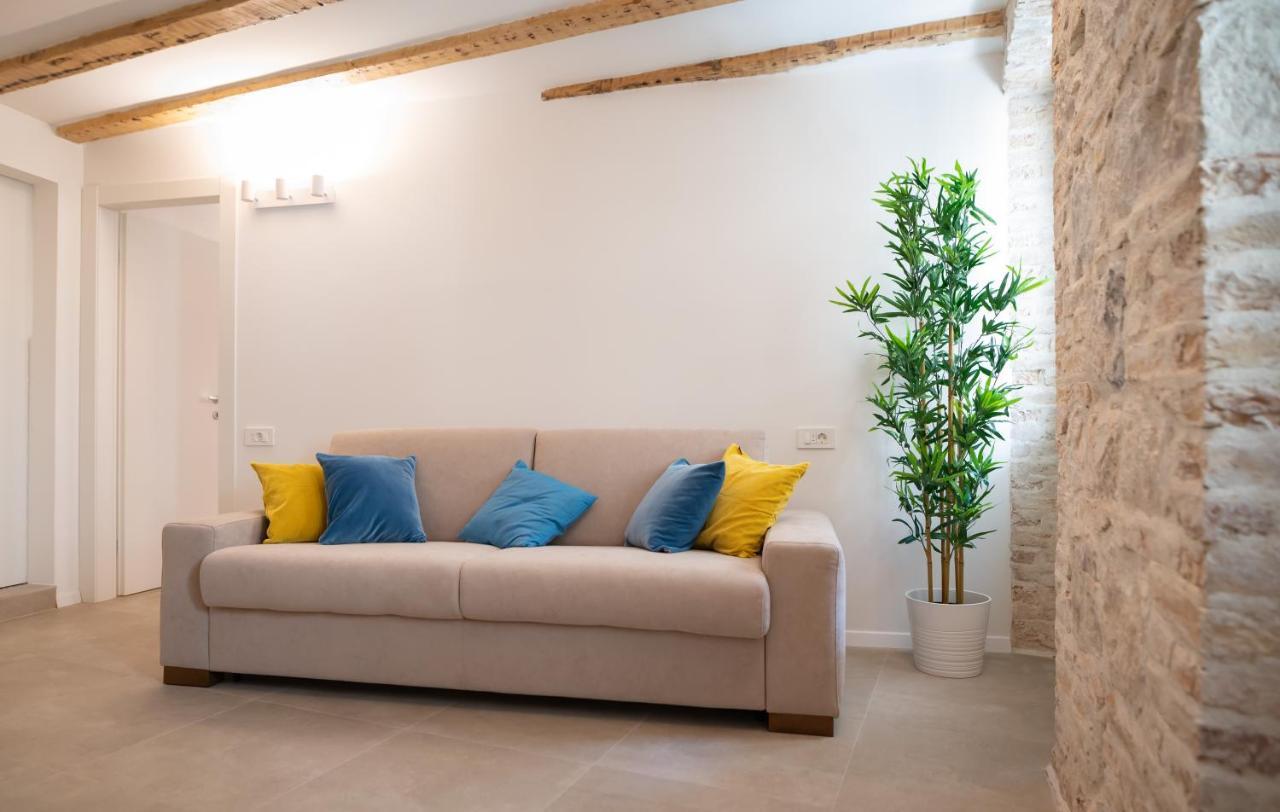 Vitelli Apartments And Rooms スプリト エクステリア 写真